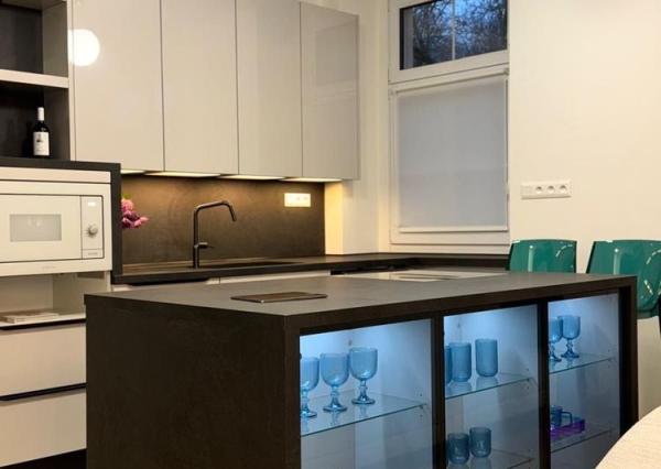 PRENÁJOM – Nadštandardný historický byt po kompletnej rekonštrukcii v centre Nitry