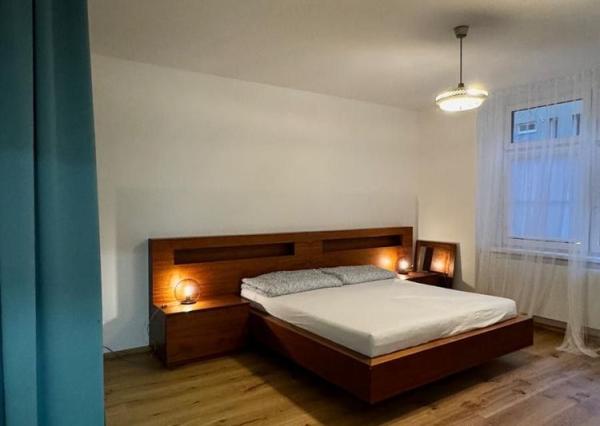 PRENÁJOM – Nadštandardný historický byt po kompletnej rekonštrukcii v centre Nitry