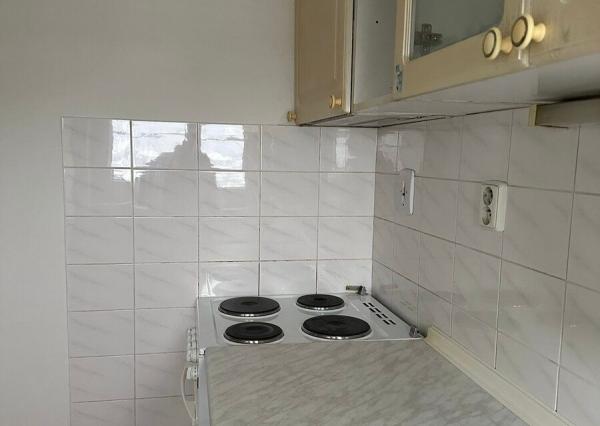 Na prenájom 2-izbový byt s lodžiou – Ružinov, Martinčekova ulica