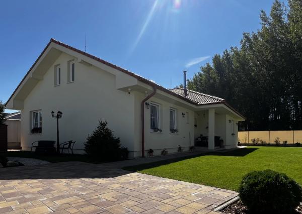 Na predaj moderný 4-izbový rodinný dom – Florida Villa Park, Dunajská Streda