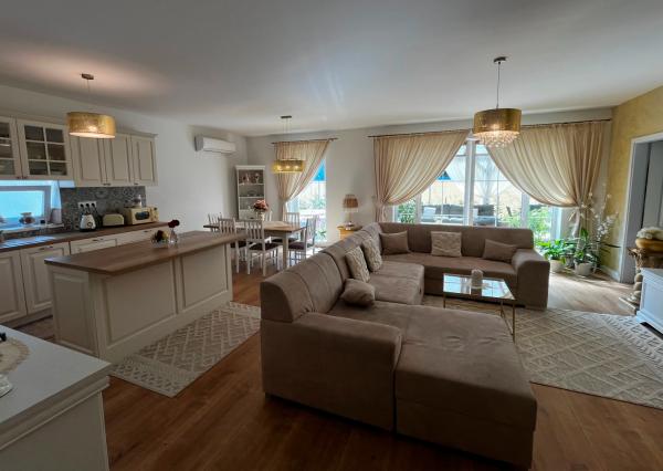 Na predaj moderný 4-izbový rodinný dom – Florida Villa Park, Dunajská Streda