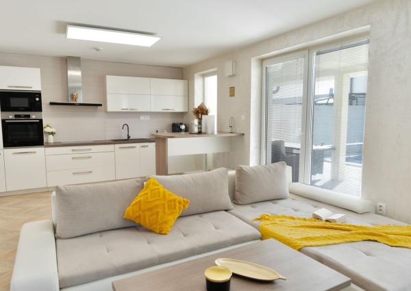 Nadštandartný 4 izbový Rodinný Dom v srdci Malého Raja, Slovenský Grob 