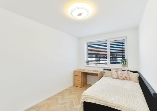 Nadštandartný 4 izbový Rodinný Dom v srdci Malého Raja, Slovenský Grob 