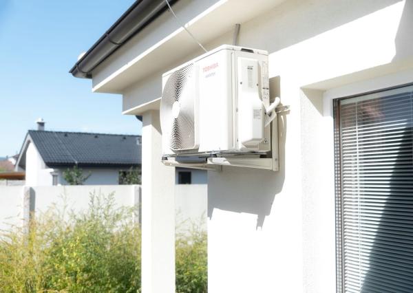 Nadštandartný 4 izbový Rodinný Dom v srdci Malého Raja, Slovenský Grob 