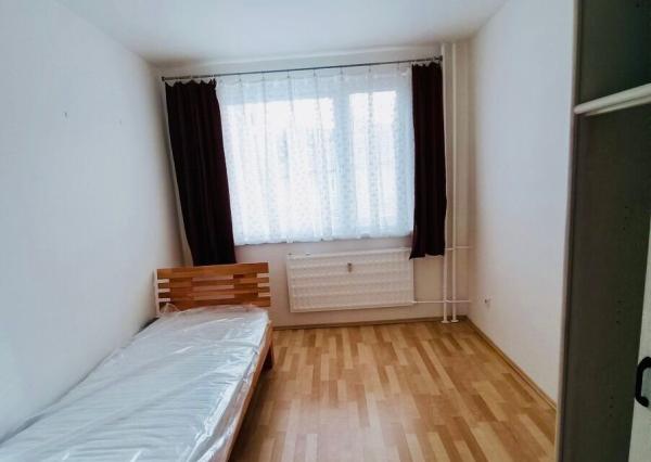 Prenájom 3 izb zariadený byt Bratislava Ružinov-Líščie Nivy