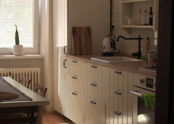 Na predaj 2-izbový byt v tehlovom dome – Ružová dolina, Ružinov