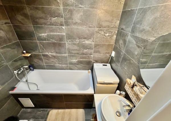 Na predaj 2-izbový byt v tehlovom dome – Ružová dolina, Ružinov