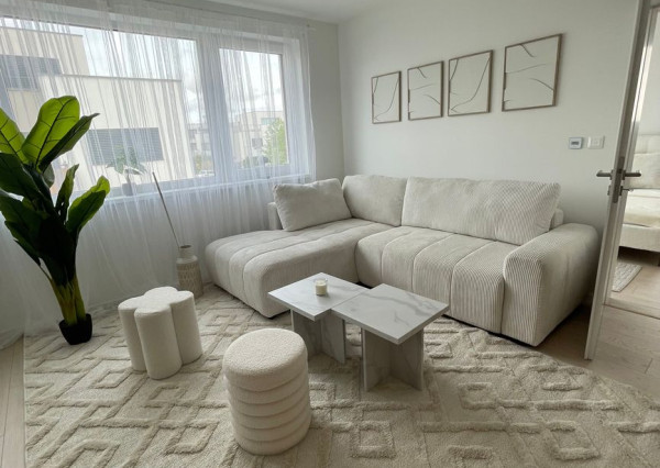 Na Prenájom Nový Dizajnový 2izbový byt, Hviezdoslavov