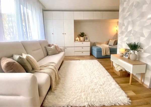 ÚTUĽNÝ 1 IZBOVÝ BYT NA PRENÁJOM V TRNAVE