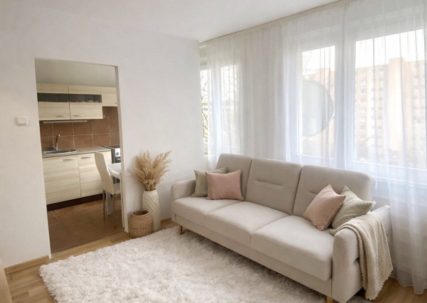 ÚTUĽNÝ 1 IZBOVÝ BYT NA PRENÁJOM V TRNAVE