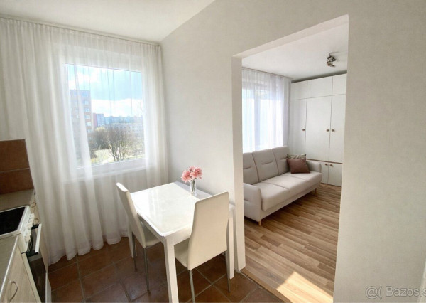 ÚTUĽNÝ 1 IZBOVÝ BYT NA PRENÁJOM V TRNAVE