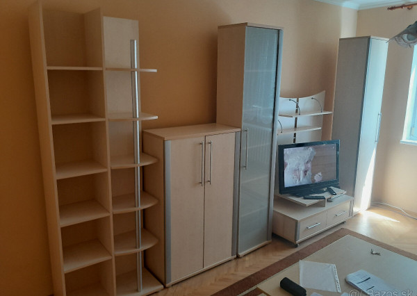 Na prenájom útulný 1-izbový byt v Senci – Svätoplukova ulica