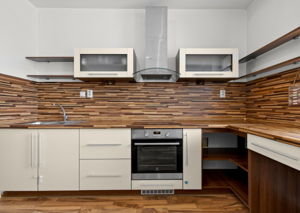 Super Investícia - 2 izbový byt v Moste pri Bratislave