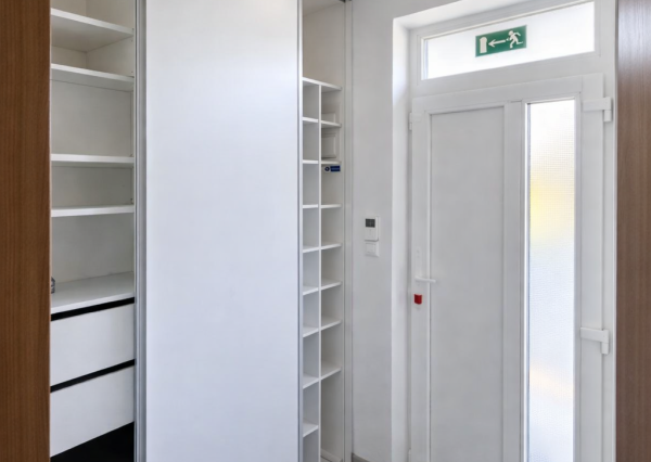 Na prenájom: 3-izbový byt, Bratislava – Domové role