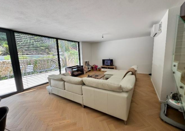 PRENÁJOM: Pokojné bývanie pri prírode–rodinný dom v Devíne