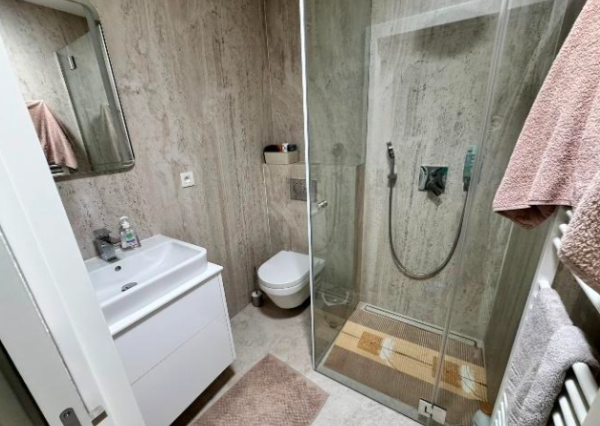 PRENÁJOM: Pokojné bývanie pri prírode–rodinný dom v Devíne