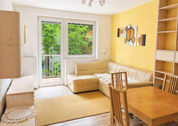 Na prenájom: Priestranný 3-izbový byt s dvoma balkónmi – Bratislava, Ružinov