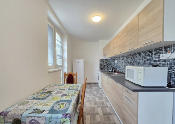 NA PREDAJ: 2 IZBOVÝ BYT V DEVÍNSKEJ NOVEJ VSI