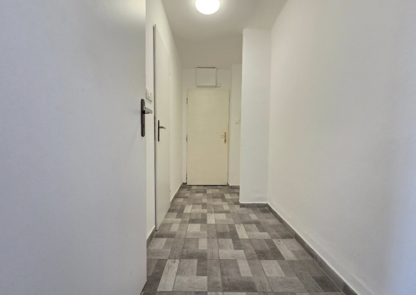 NA PREDAJ: 2 IZBOVÝ BYT V DEVÍNSKEJ NOVEJ VSI