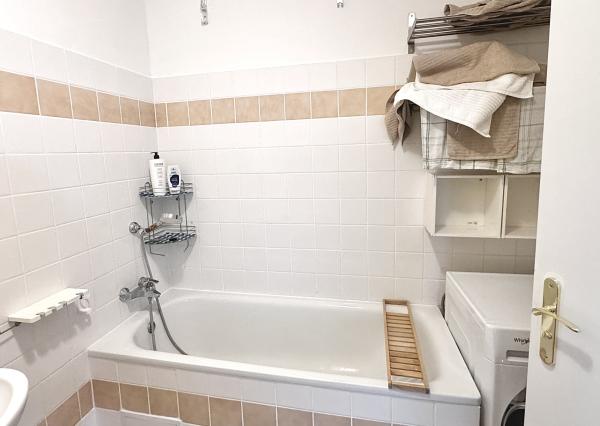 Na prenájom 3-izbový byt s balkónom – Bratislava, Petržalka