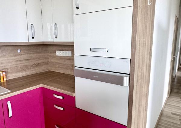 Priestranný 4izbový byt s veľkou terasou–Slnečnice Viladomy