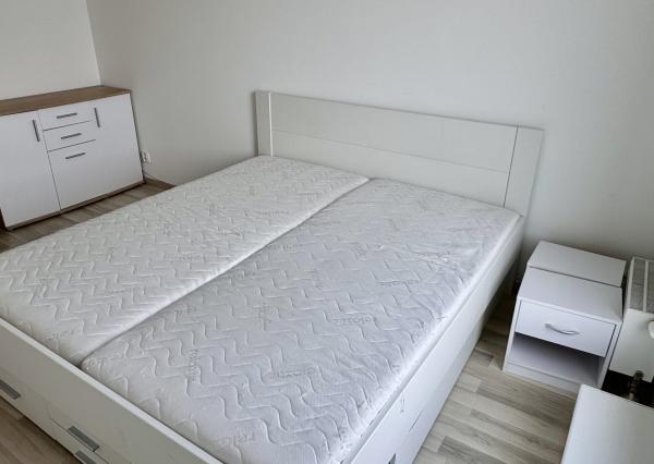 Priestranný 4izbový byt s veľkou terasou–Slnečnice Viladomy
