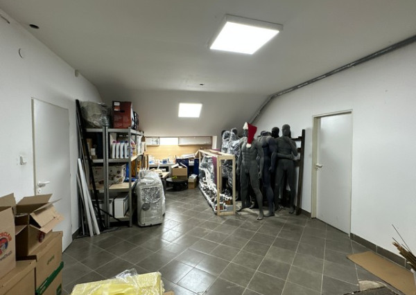 Na prenájom skladový / výrobný priestor – 418 m², Ivanka pri Dunaji