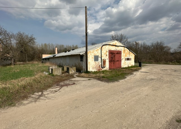 Na prenájom skladový / výrobný priestor – 418 m², Ivanka pri Dunaji