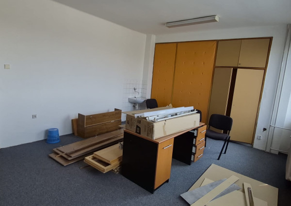 KANCELÁRSKE PRIESTORY S NÍZKYMI NÁKLADMI – BRATISLAVA, BOJNICKÁ ULICA