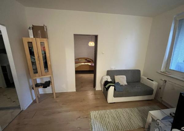 Prenájom 2 izbový byt - Bratislava - Petržalka, Gessayova