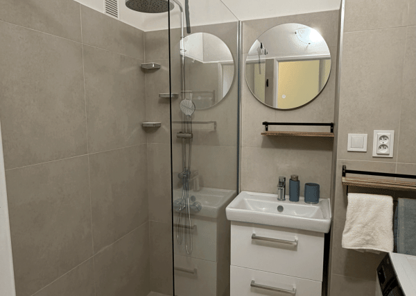 Prenájom 3 izbový byt - Bratislava - Ružinov, Čaklovská
