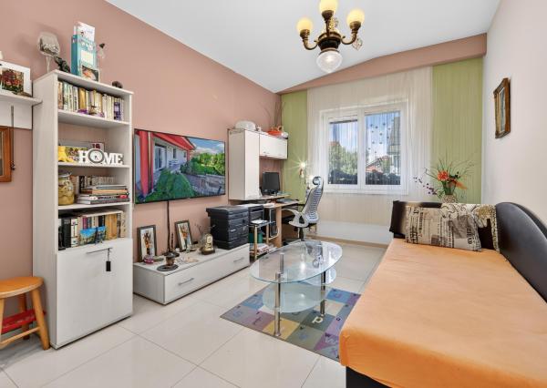 Samostatne stojaci bungalov, Hviezdoslavov