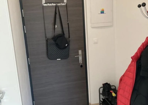 Prenájom - moderný 2-izbový byt s balkónom a parkovaním