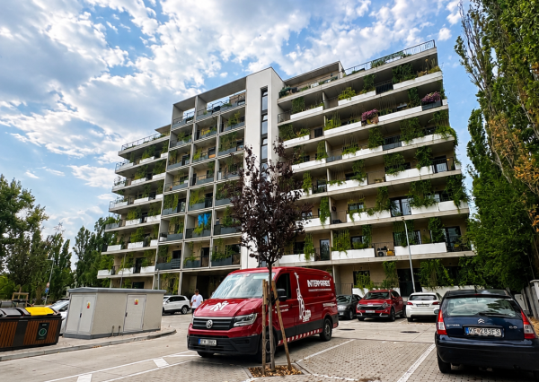 PREDAJ | Nový 1-izbový apartmán s terasou v projekte VERDENA