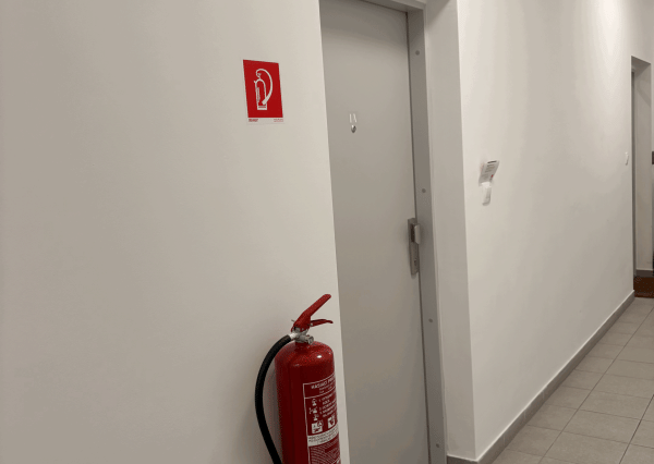 PREDAJ | Nový 1-izbový apartmán s terasou v projekte VERDENA