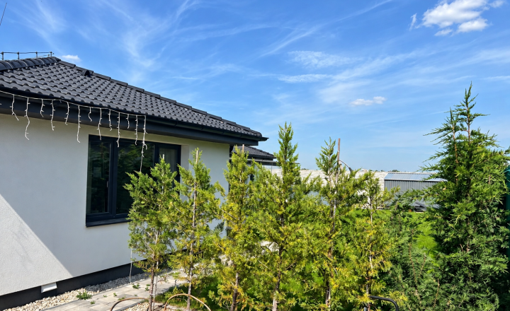 MODERNÝ 4-IZBOVÝ RODINNÝ DOM S POZEMKOM 580 m² | - fotografia 16