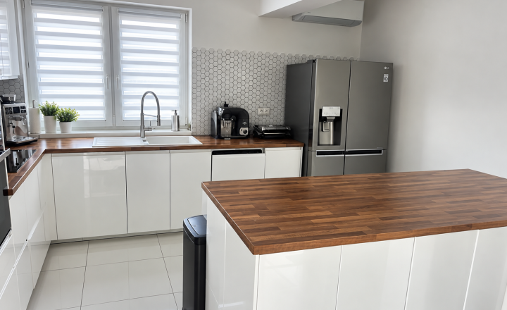 MODERNÝ 4-IZBOVÝ RODINNÝ DOM S POZEMKOM 580 m² | - fotografia 4