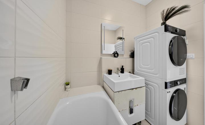 Moderný 3-izbový byt s 2 balkónmi a 2 parkovacími miestami - fotografia 7