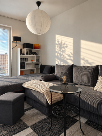 EXKLUZÍVNE 1-izbový byt s lodžiou | ROVINKA📍| 34m² - fotografia 1