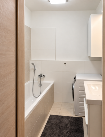 PRENÁJOM | MODERNÝ 2 IZBOVÝ BYT NA KRAMÁROCH S PARKOVANÍM - fotografia 12