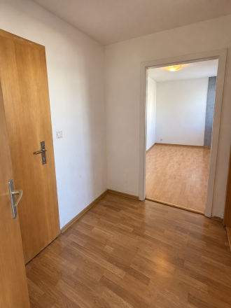 PREDAJ | 2-izbový byt s lodžiou a parkovaním – Bajkalská ul. - fotografia 5
