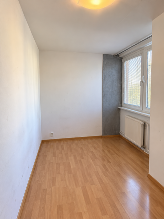 PREDAJ | 2-izbový byt s lodžiou a parkovaním – Bajkalská ul. - fotografia 7