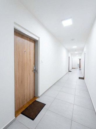 MODERNÝ 3-IZBOVÝ BYT NA PRENÁJOM BRATISLAVA – NOVÉ MESTO - fotografia 9