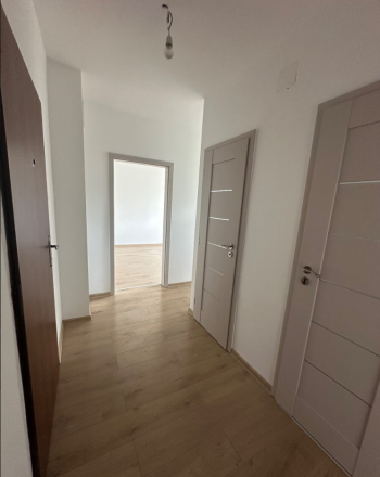PREDAJ: Novozrekonštruovaný 2 izbový byt | Dúbravka - fotografia 5