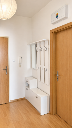 PRENÁJOM | Zariadená garzónka s balkónom, 40 m² | Petržalka - fotografia 3