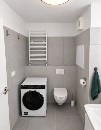 Svetlý 2-izbový byt s balkónom a garážovým státím v projekte RNDZ - fotografia 10
