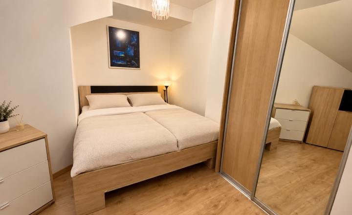 VÝNIMOČNÝ 4 IZBOVÝ MEZONET | 200m² | PALACKÉHO - STARÉ MESTO - fotografia 1