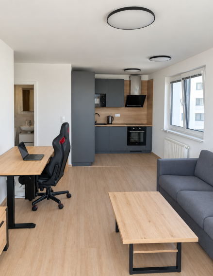 Svetlý 2-izbový byt s balkónom a garážovým státím v projekte RNDZ