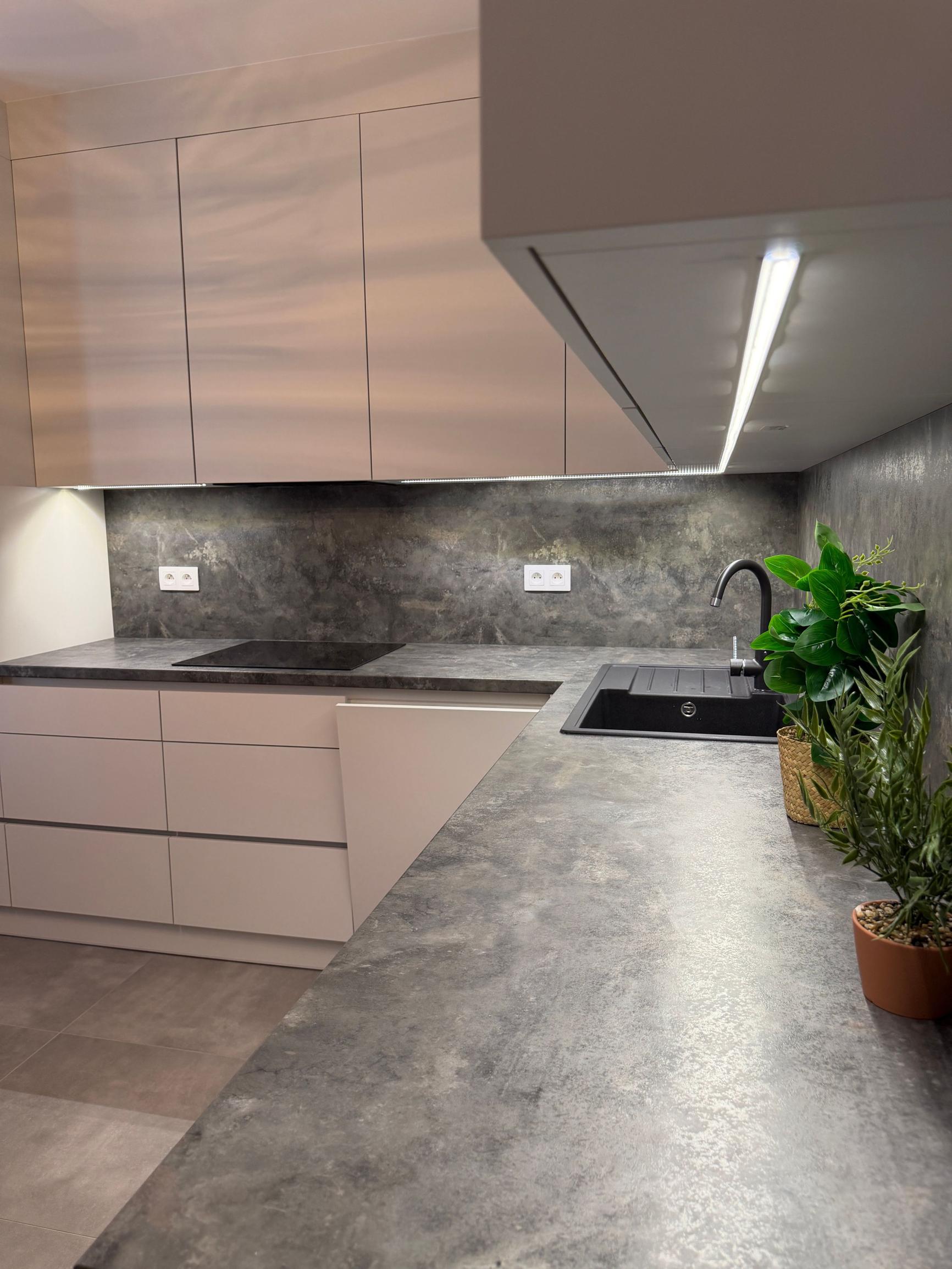 Krásny zrekonštruovaný 3 izbový byt v Ružinove na Prenájom