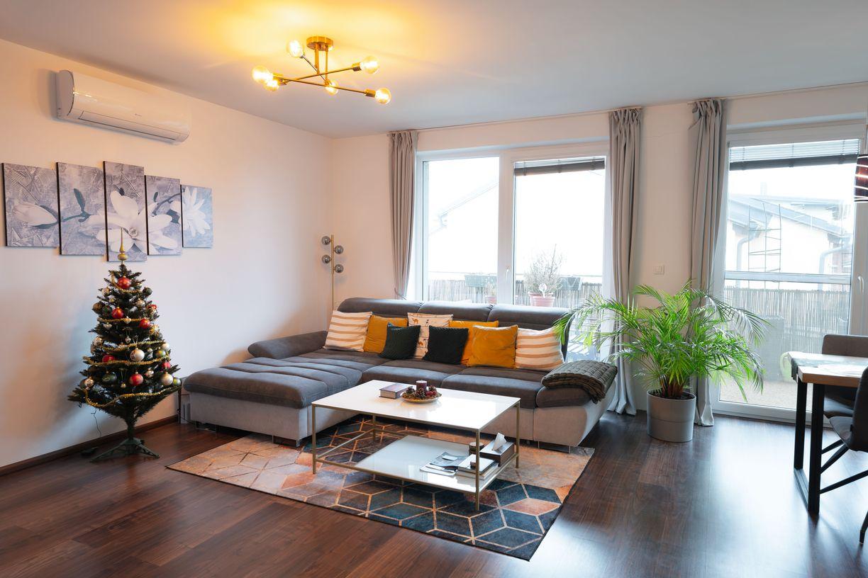 REZERVOVANÝ– 3-IZBOVÝ BYT S TERASOU, ROVINKA (JASNÁ ULICA)